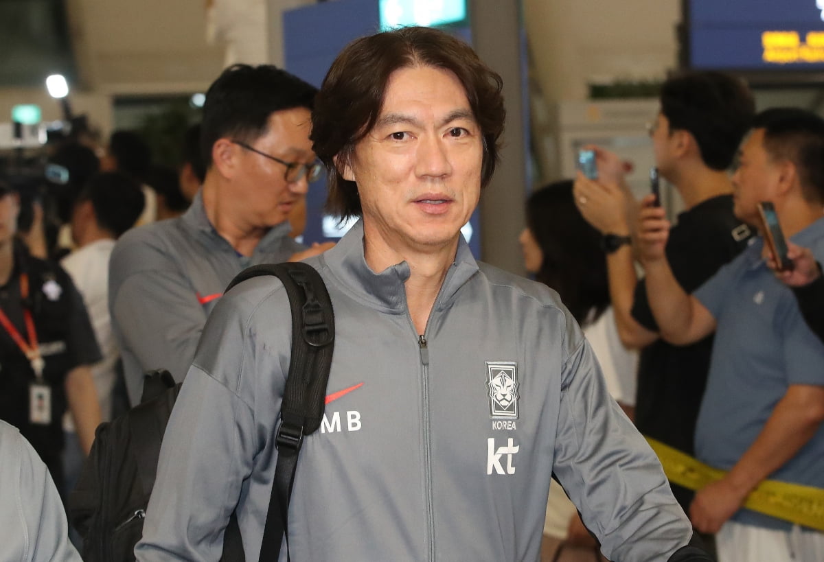 马丁禁区前推射建功 布雷斯特再入一球！