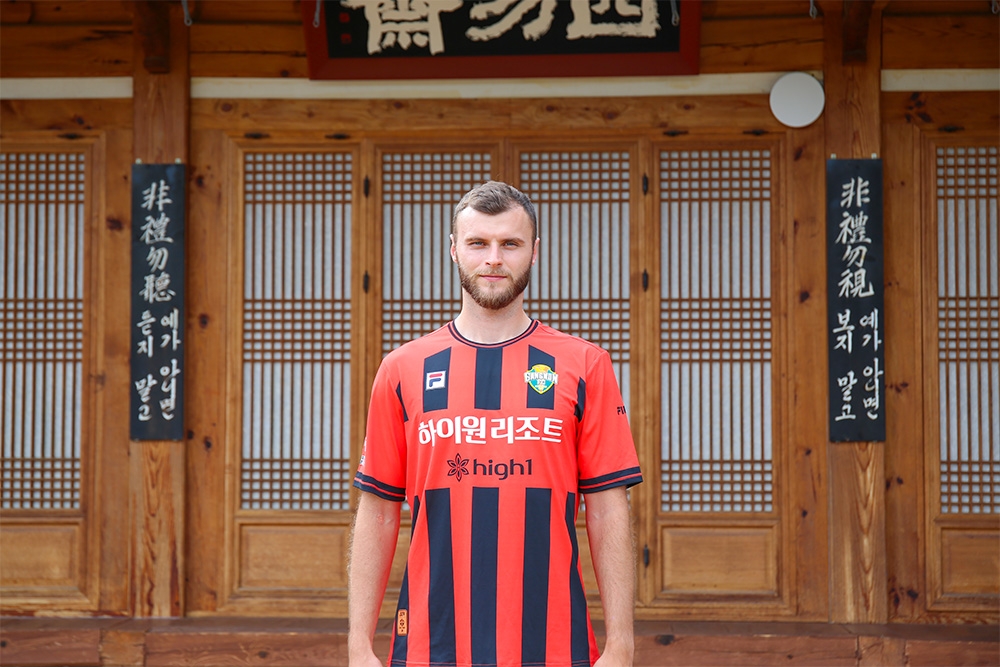 挡不住！里勒狂砍38+10+5+5断，助北控终结2连败