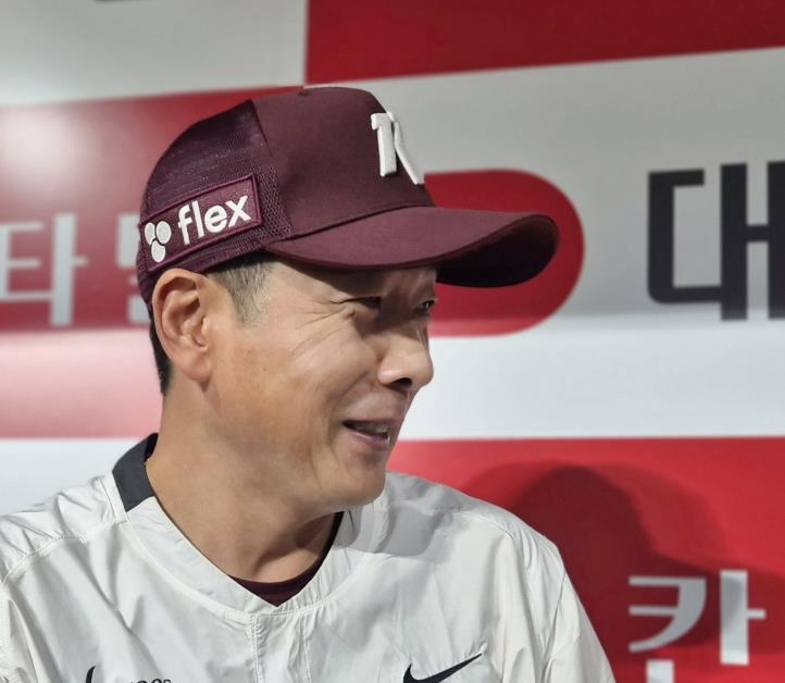 杜兰吊射惩罚诺伊尔 维拉1-0领先拜仁