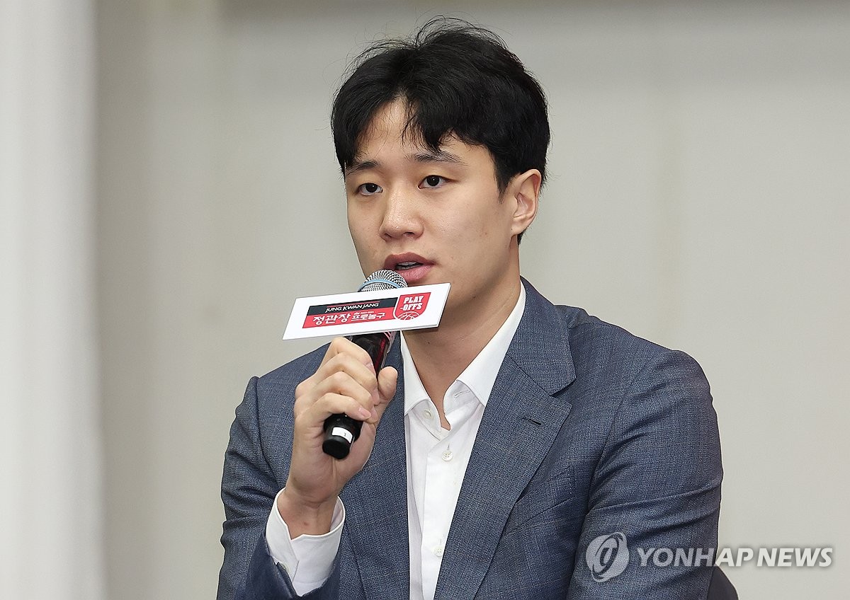 NBA战报：克莱22分&东契奇准三双 文班18投仅5中 独行侠120-109马刺