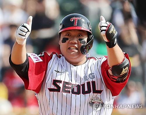 76人战尼克斯首发：恩比德复出激战唐斯