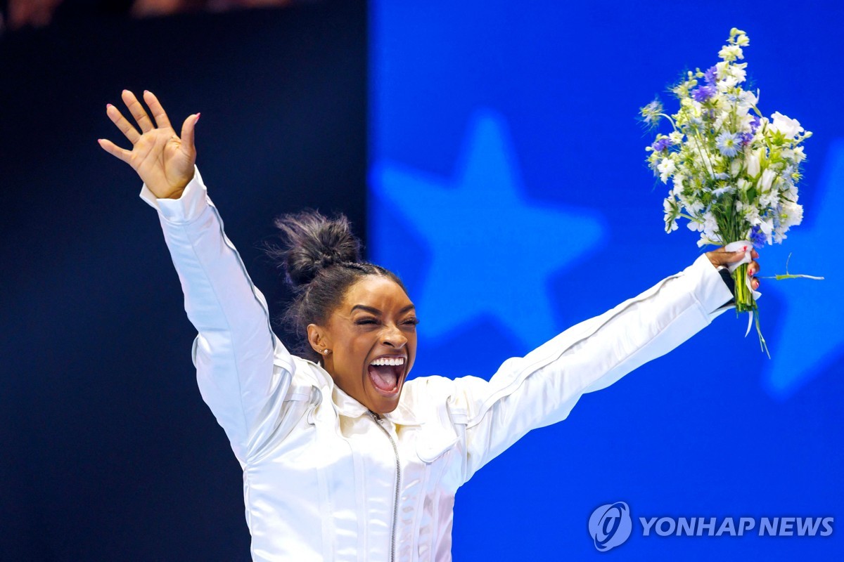 状态低迷！福克斯14中5仅得14分，正负值-22全队最低